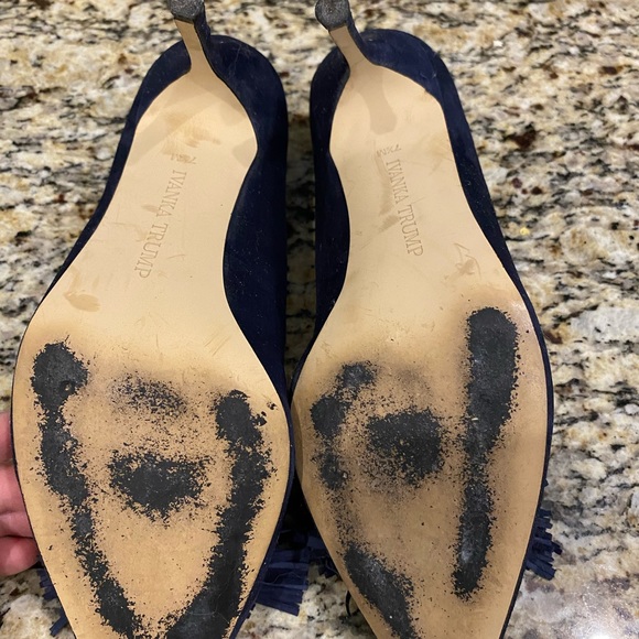 Ivanka Trump navy suede 3” heels with tassel. Size 7.5 - Picture 4 of 5